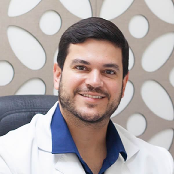 Dr. Fernando Cesar Marques